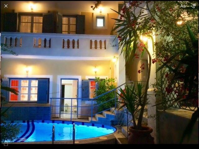 VILLA ATHENA