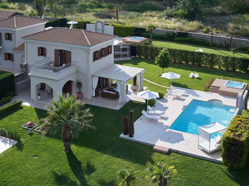 VILLA DAPHNE фото 2
