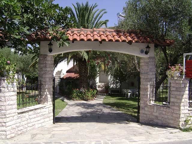 VILLA ELENI APT фото 3