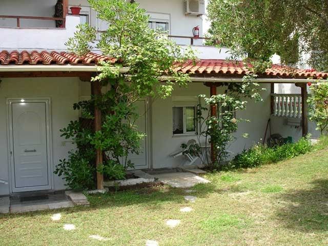 VILLA ELENI APT фото 5