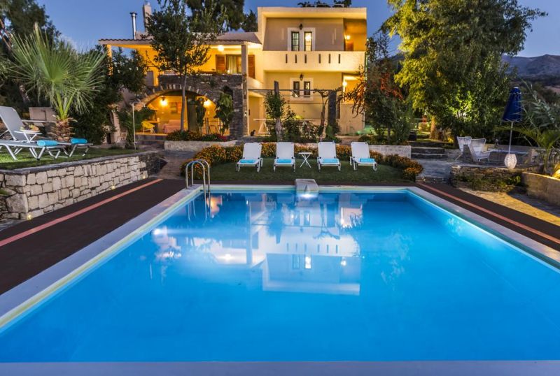 VILLA ELISA