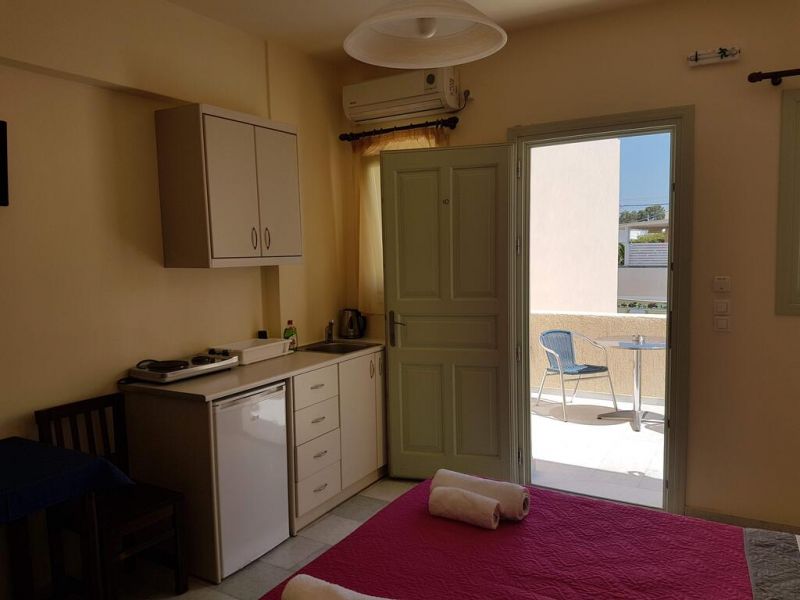 VILLA IRINI KAMARI фото 8