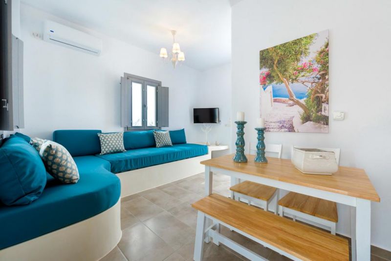 WHITE HARMONY SUITES фото 2