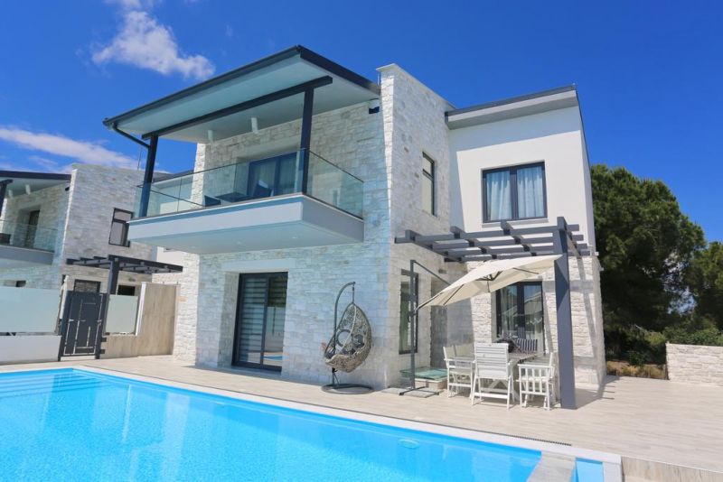 WHITE PEARL VILLA