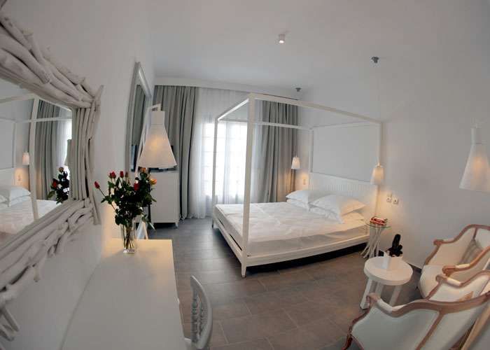 WHITE SUITES фото 4