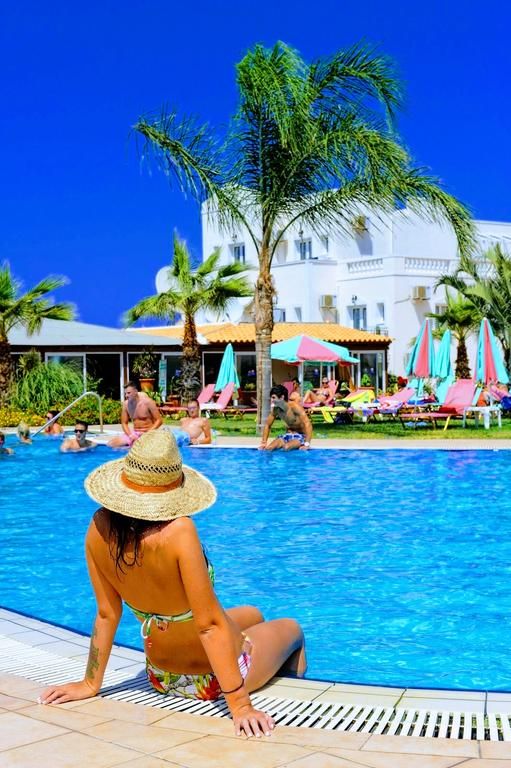 YIANNIS MANOS HOTEL фото 2