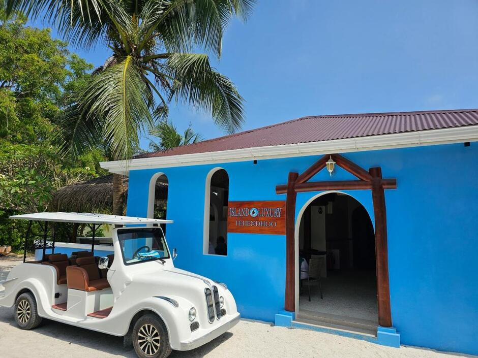 ISLAND LUXURY HOTEL FEHENDHOO фото 2