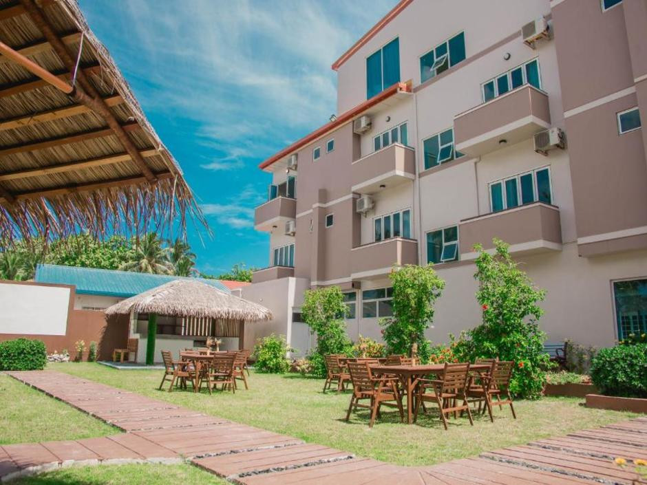 REVERIES DIVING VILLAGE