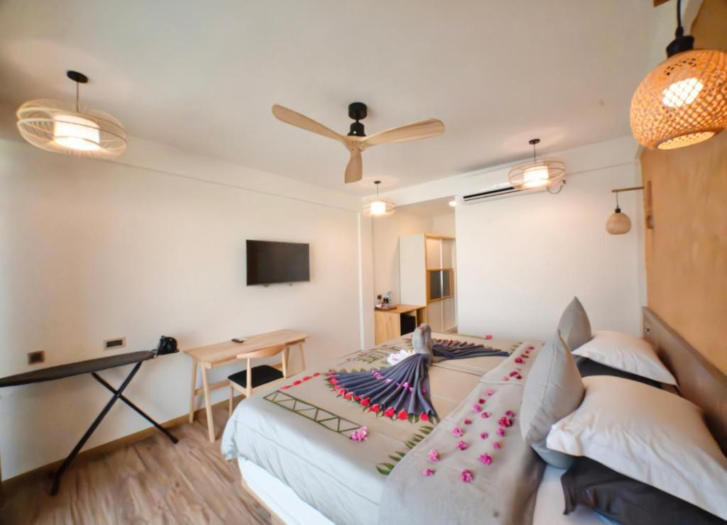 AHOLA THODDOO (EX. THODDOO ISLAND HOTEL, HOLIDAY COTTAGE BLOCK B) фото 4
