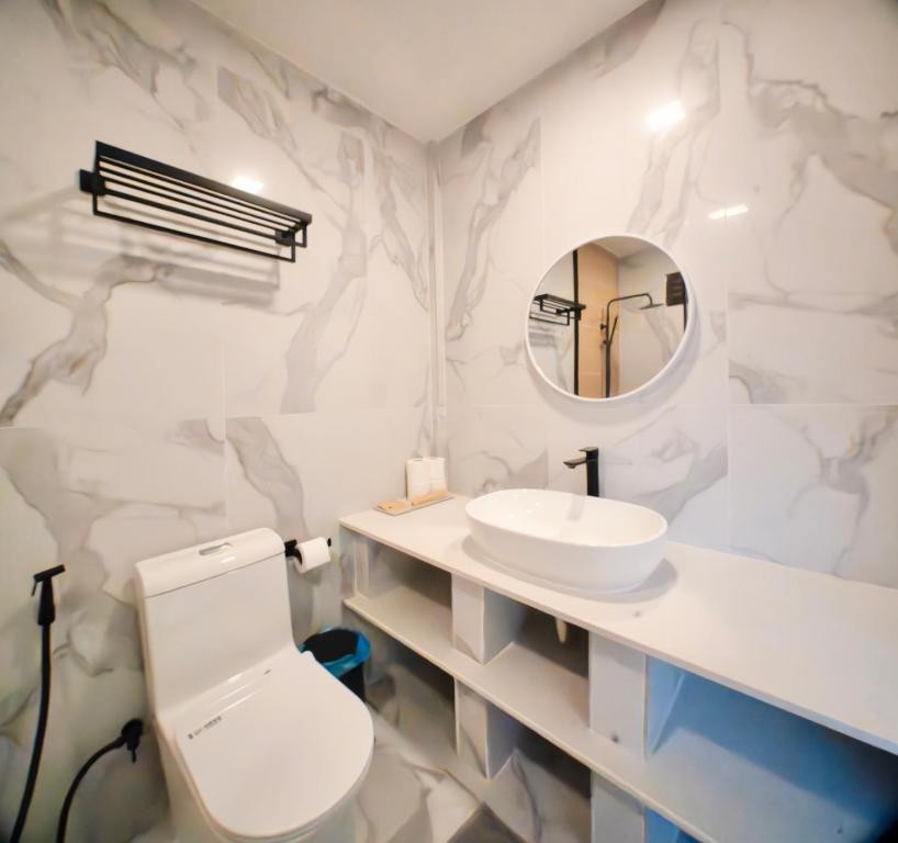 AHOLA THODDOO (EX. THODDOO ISLAND HOTEL, HOLIDAY COTTAGE BLOCK B) фото 6