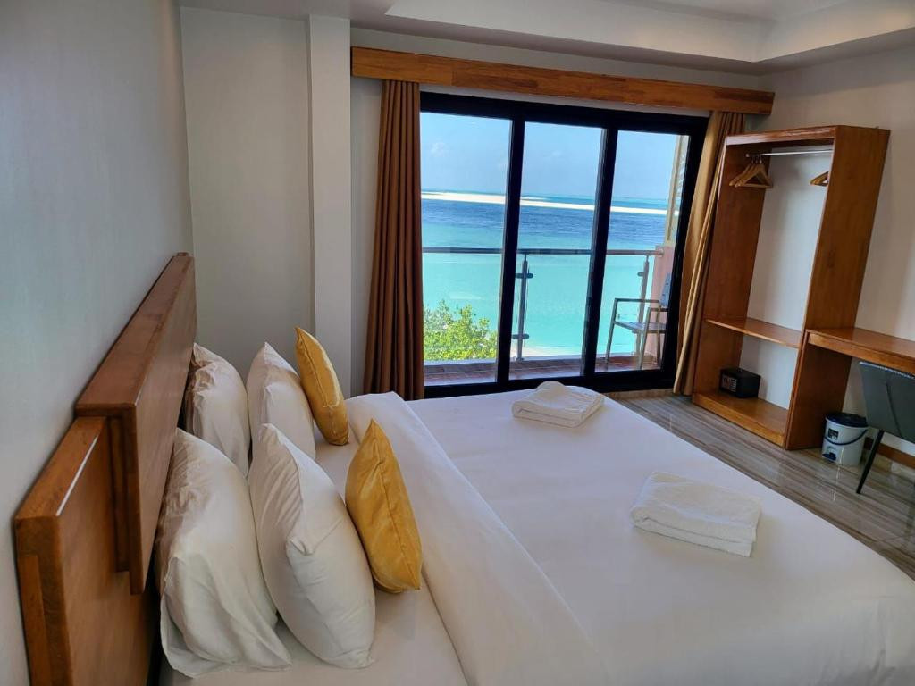 AIMI BEACH HOTEL GUEST HOUSE фото 2