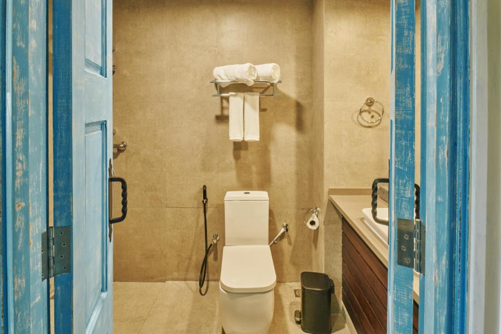 BEACH HOTEL DHIGURAH фото 4