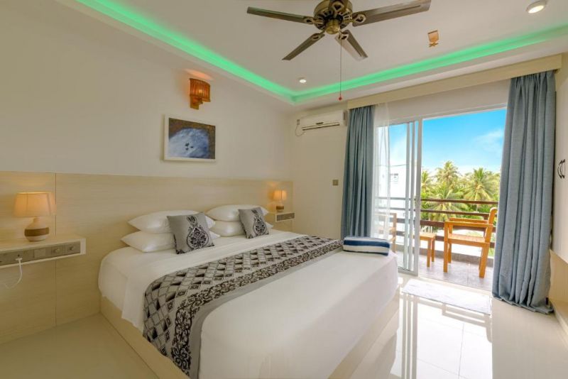 GRAND BEACH DHIGURAH MALDIVES  фото 8