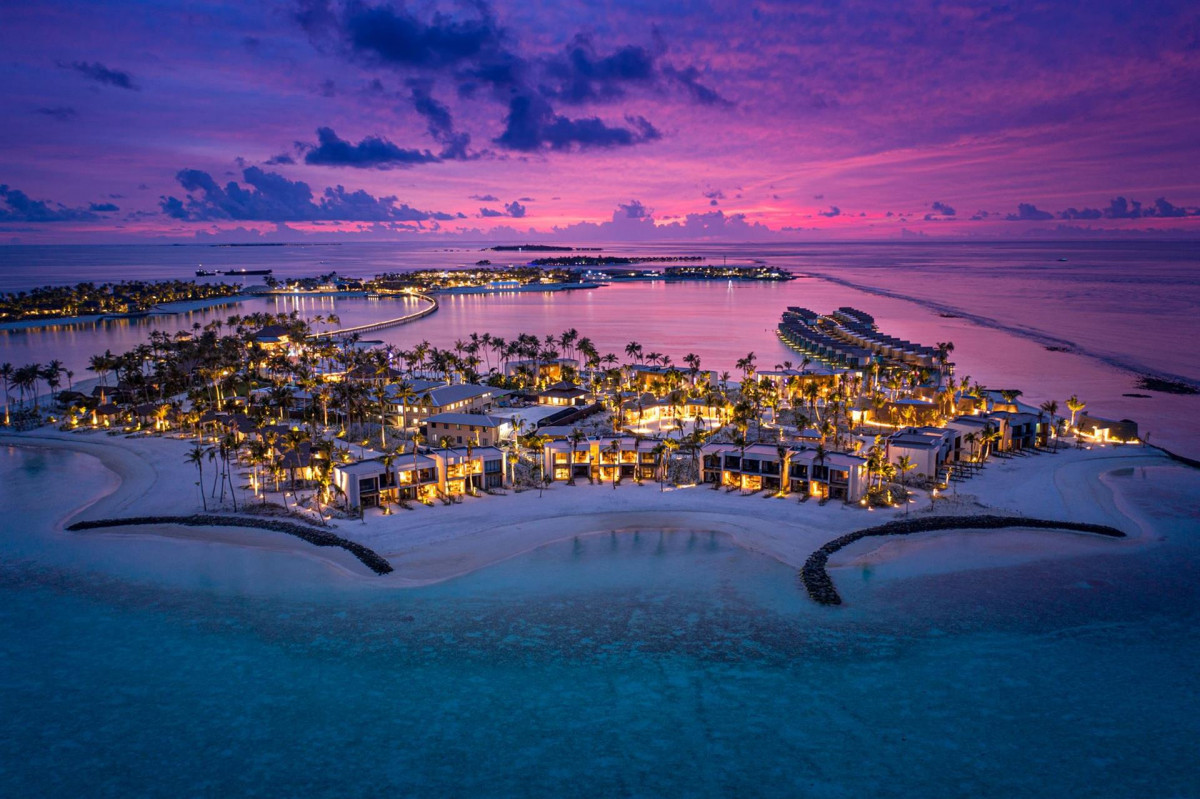 HARD ROCK HOTEL MALDIVES