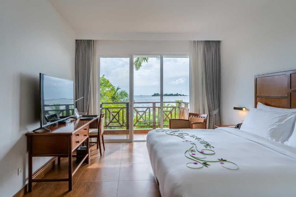 HULHULE ISLAND HOTEL фото 3