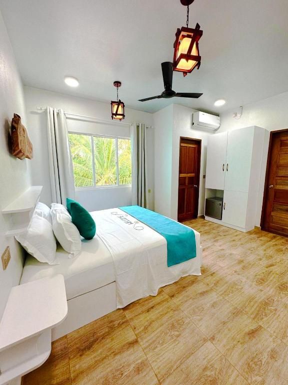 ISLAND LUXURY DIVE HOTEL FULHADHOO фото 3
