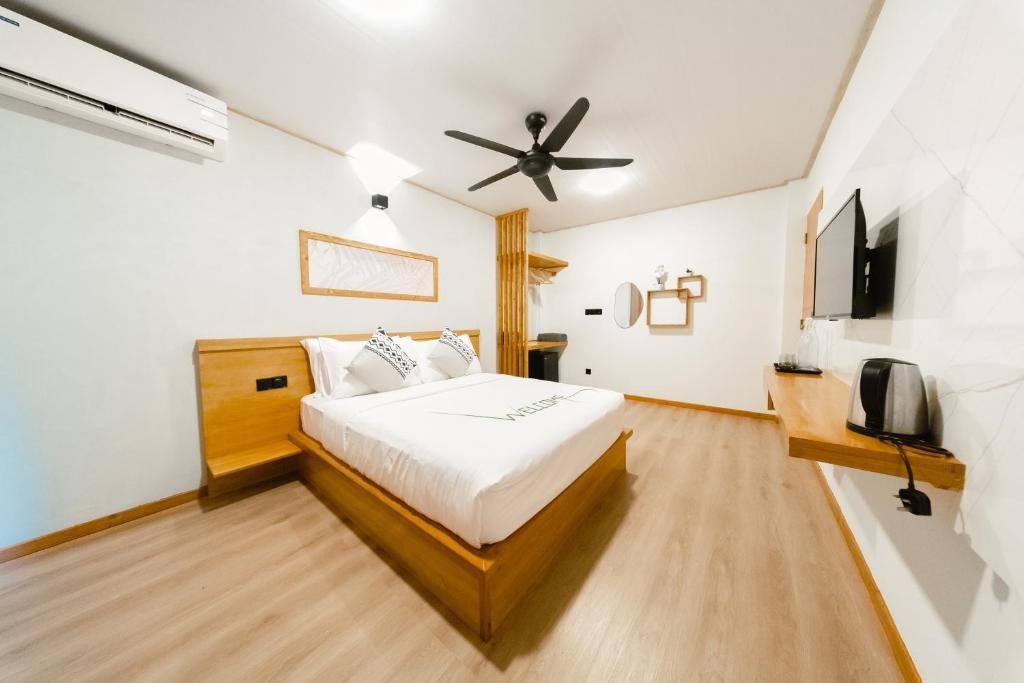 ISLAND SERENITY GUEST HOUSES