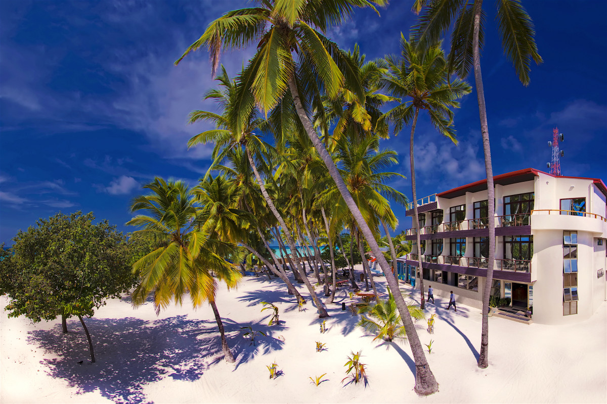 KAANI BEACH HOTEL фото 2