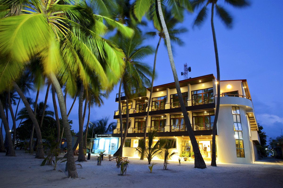 KAANI BEACH HOTEL фото 5