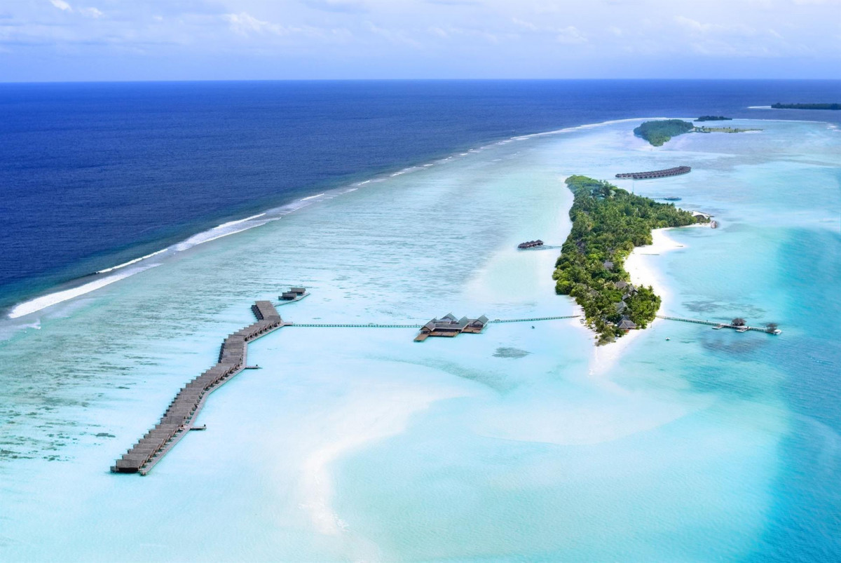 LUX* SOUTH ARI ATOLL RESORTS & VILLAS фото 3