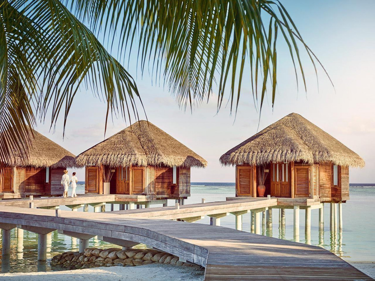 LUX* SOUTH ARI ATOLL RESORTS & VILLAS фото 6