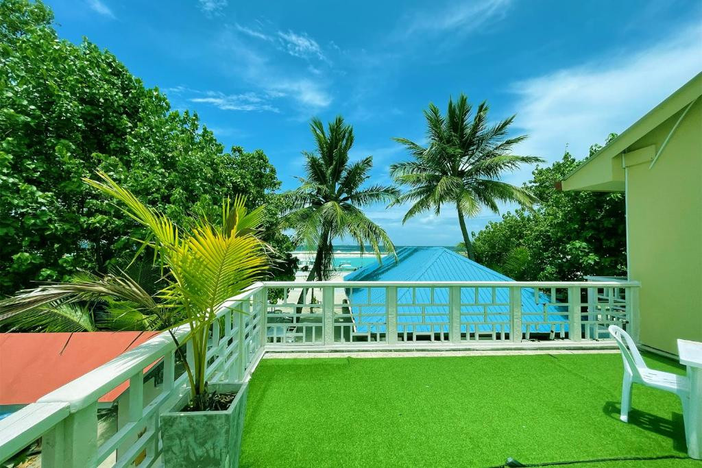PARADISE RETREAT  фото 2