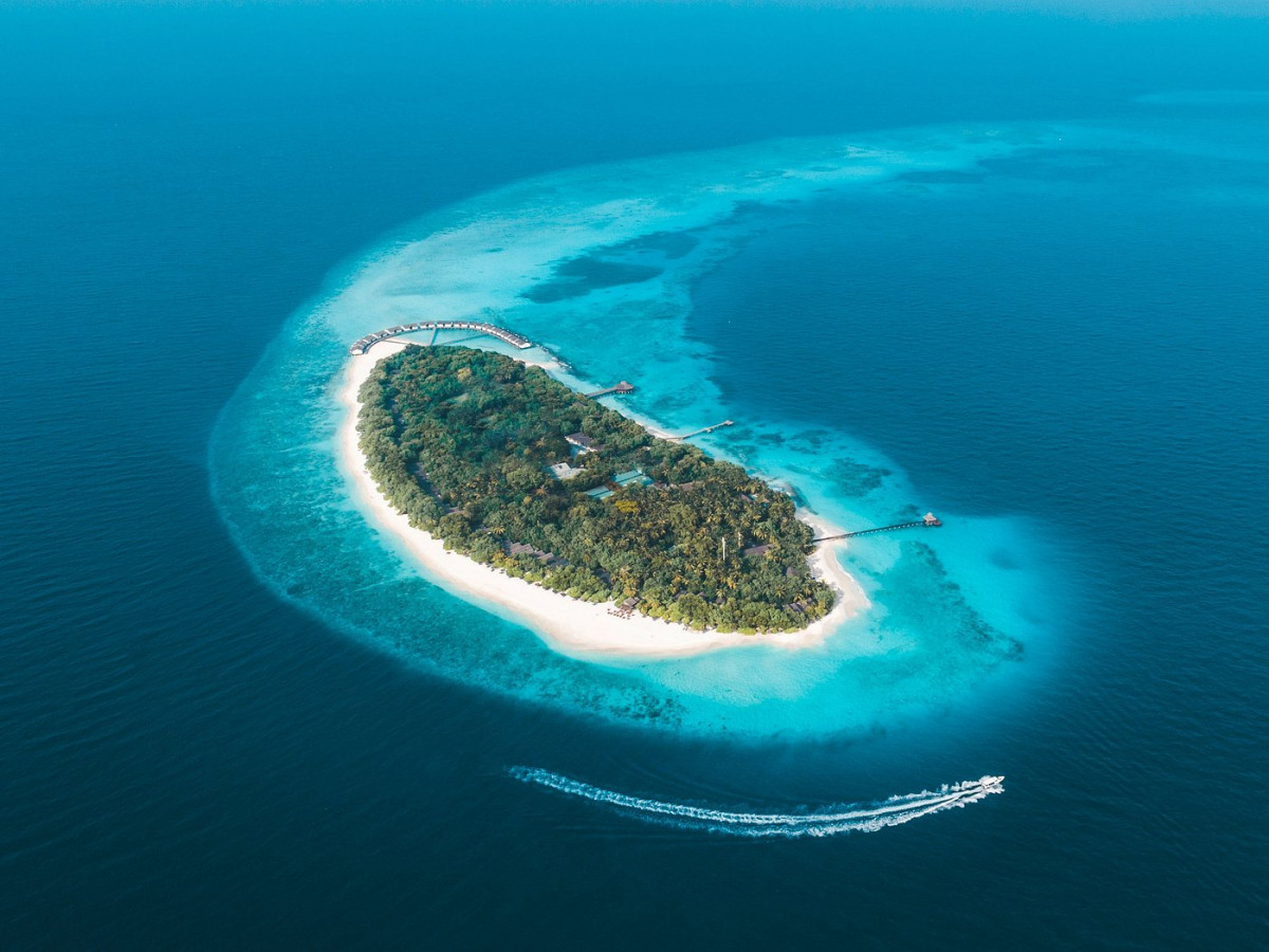 NH COLLECTION REETHI MALDIVES (EX. REETHI BEACH RESORT)