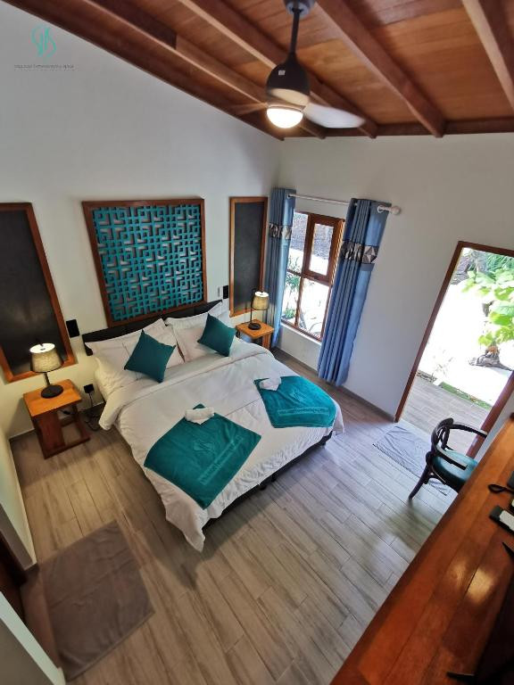 VILLAGE HIDEAWAYS & SPA фото 3