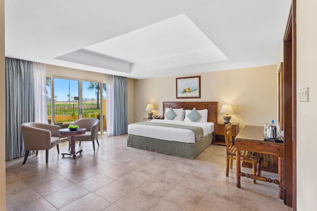 AL HAMRA RESIDENCE & VILLAGE фото 2
