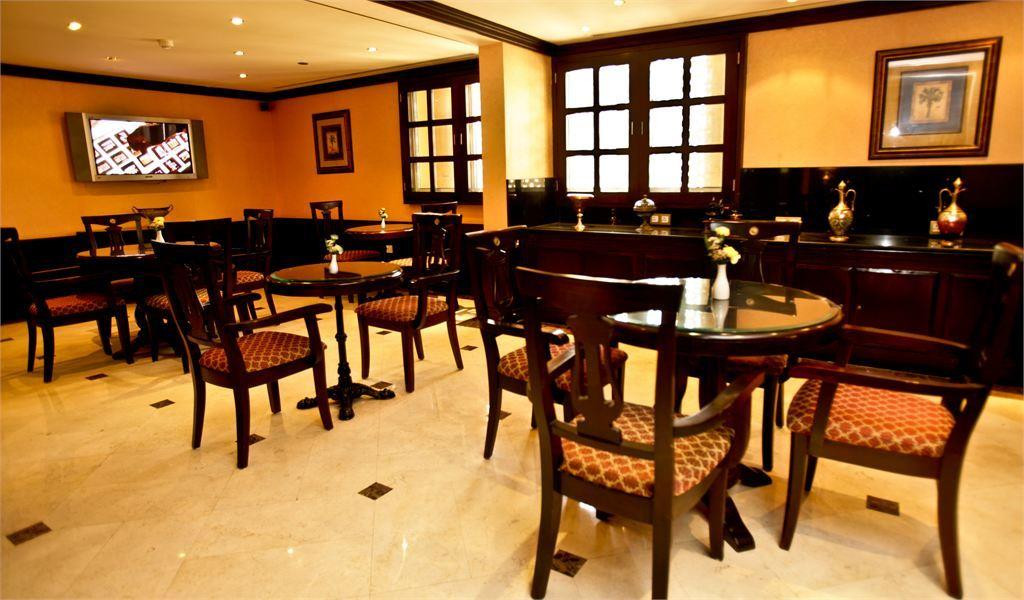 ARABIAN COURTYARD HOTEL & SPA фото 4