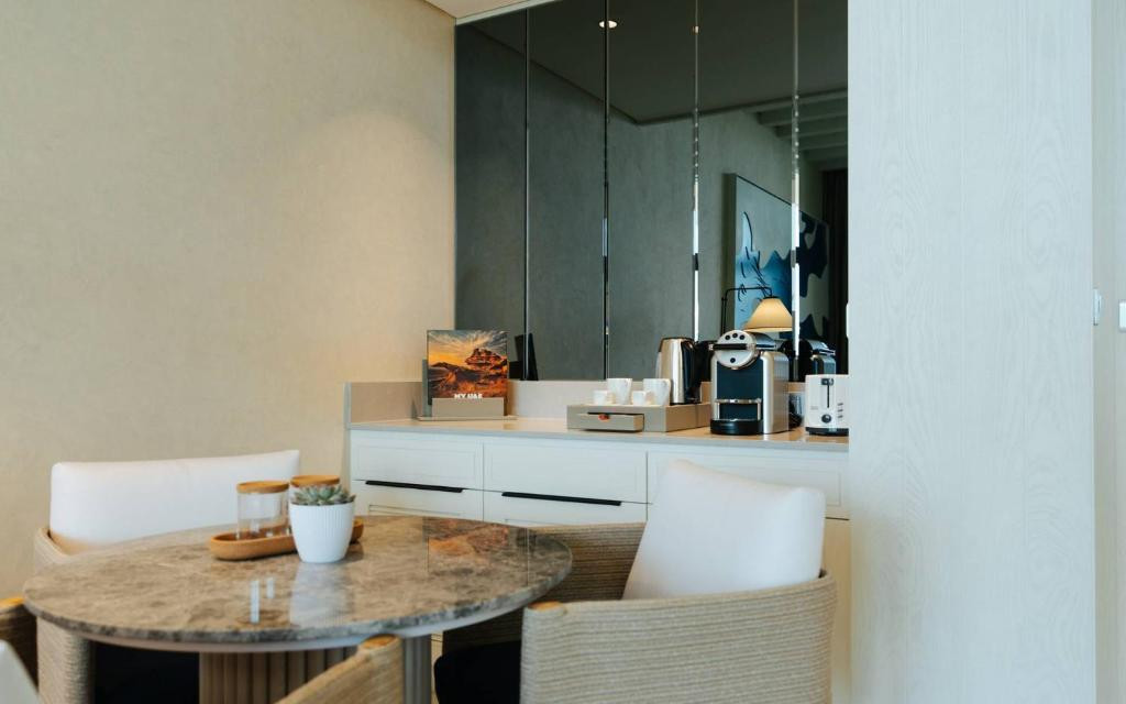 BAB AL NOJOUM HUDAYRIYAT VILLAS фото 2
