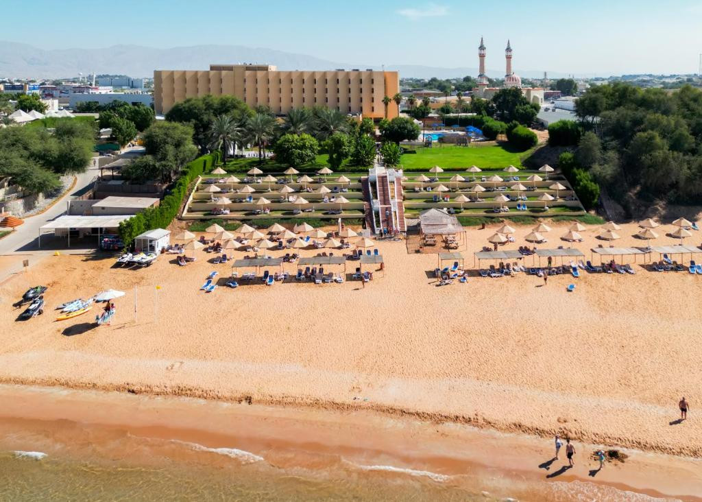 BM BEACH HOTEL фото 6