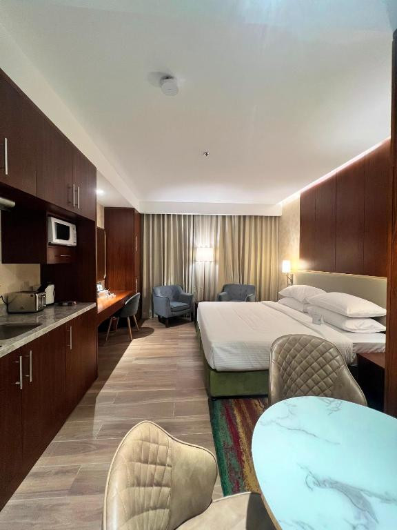 CITY SEASONS SUITES фото 2