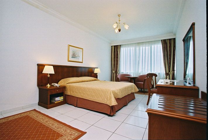EMBASSY SUITES фото 8
