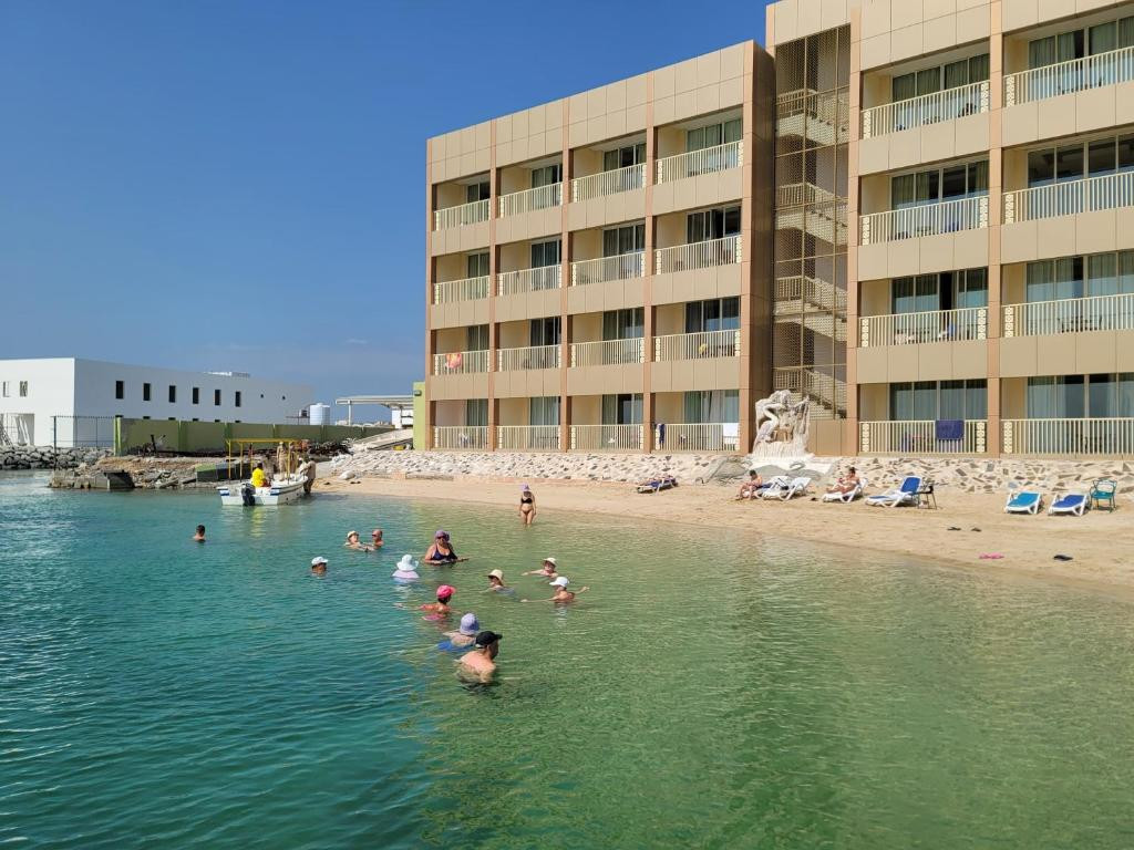FLAMINGO BEACH RESORT BY BIN MAJID фото 2