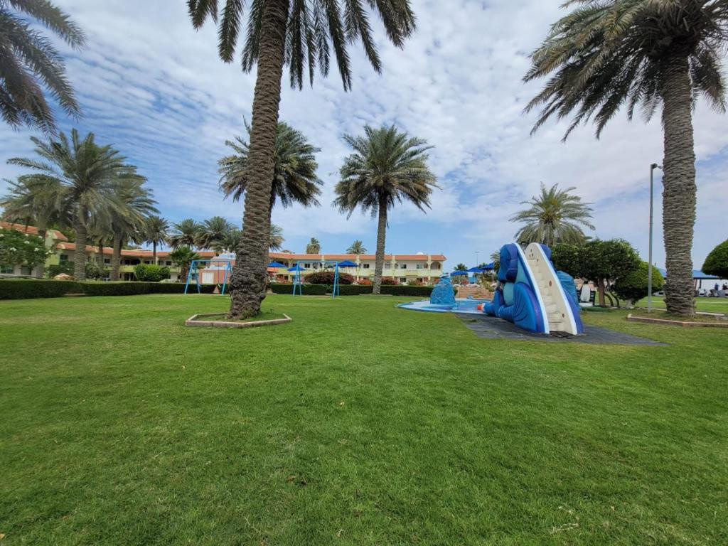 FLAMINGO BEACH RESORT BY BIN MAJID фото 8