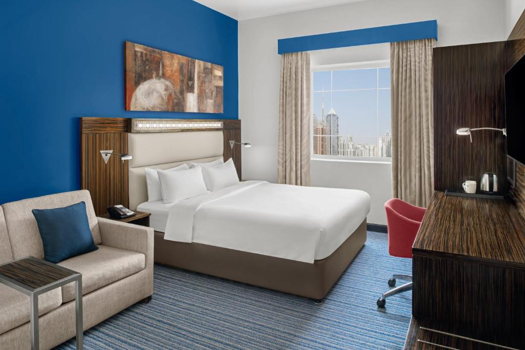HOLIDAY INN EXPRESS SAFA PARK фото 3
