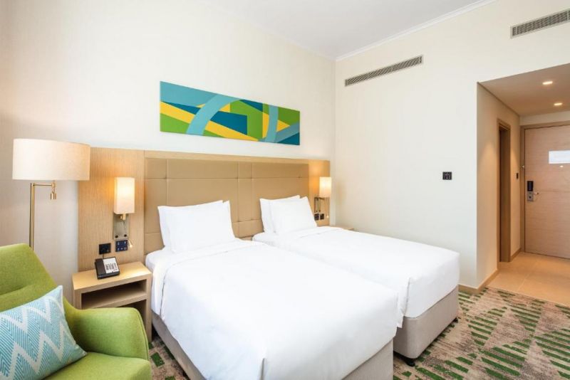 HOLIDAY INN & SUITES DUBAI SCIENCE PARK фото 6
