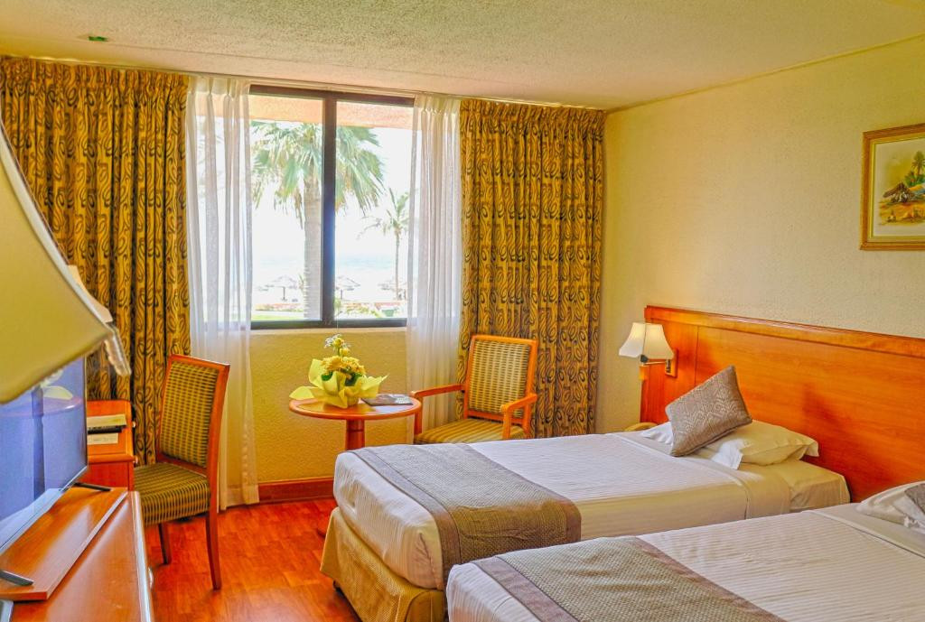 LOU LOU A BEACH RESORT фото 2
