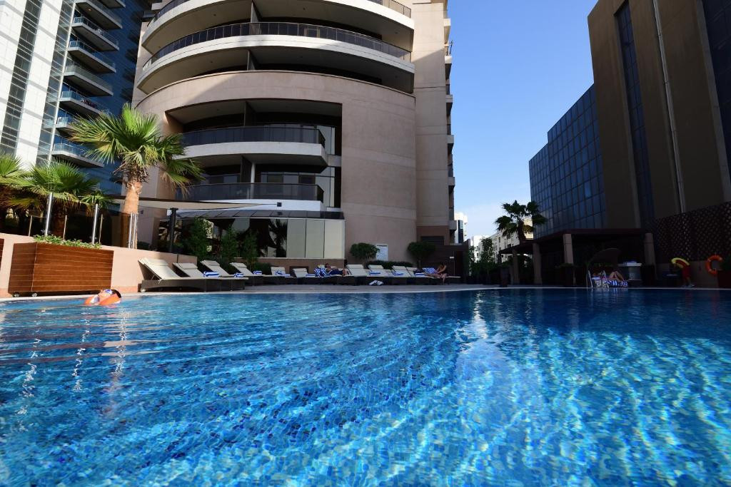 MAJESTIC CITY RETREAT HOTEL (EX. MAJESTIC HOTEL TOWER)