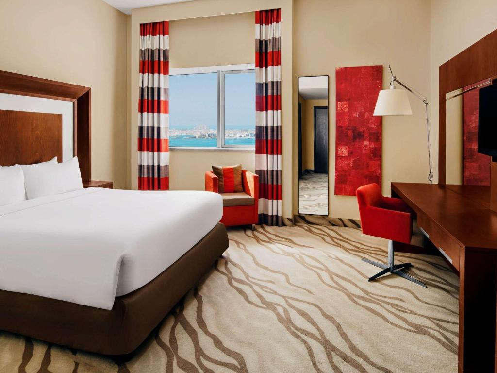 NOVOTEL DUBAI AL BARSHA фото 4