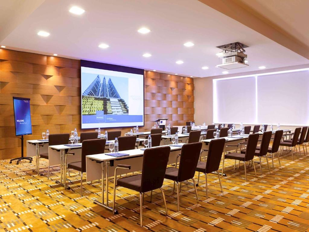 NOVOTEL DUBAI AL BARSHA фото 8