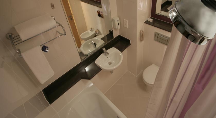 PREMIER INN ABU DHABI CAPITAL CENTRE фото 8