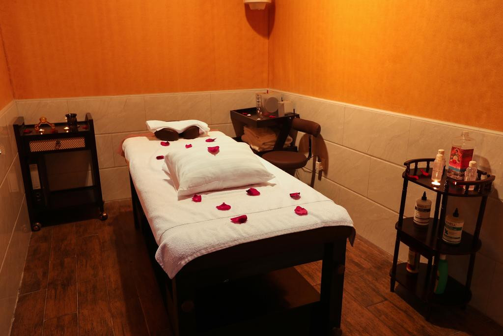 ROYAL GRAND SUITE HOTEL фото 4
