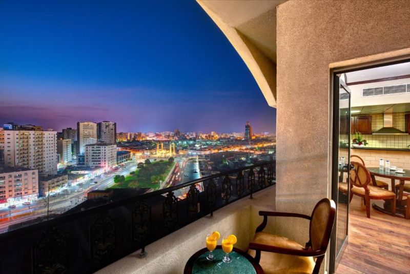 ROYAL TULIP SHARJAH HOTEL APARTMENT фото 2