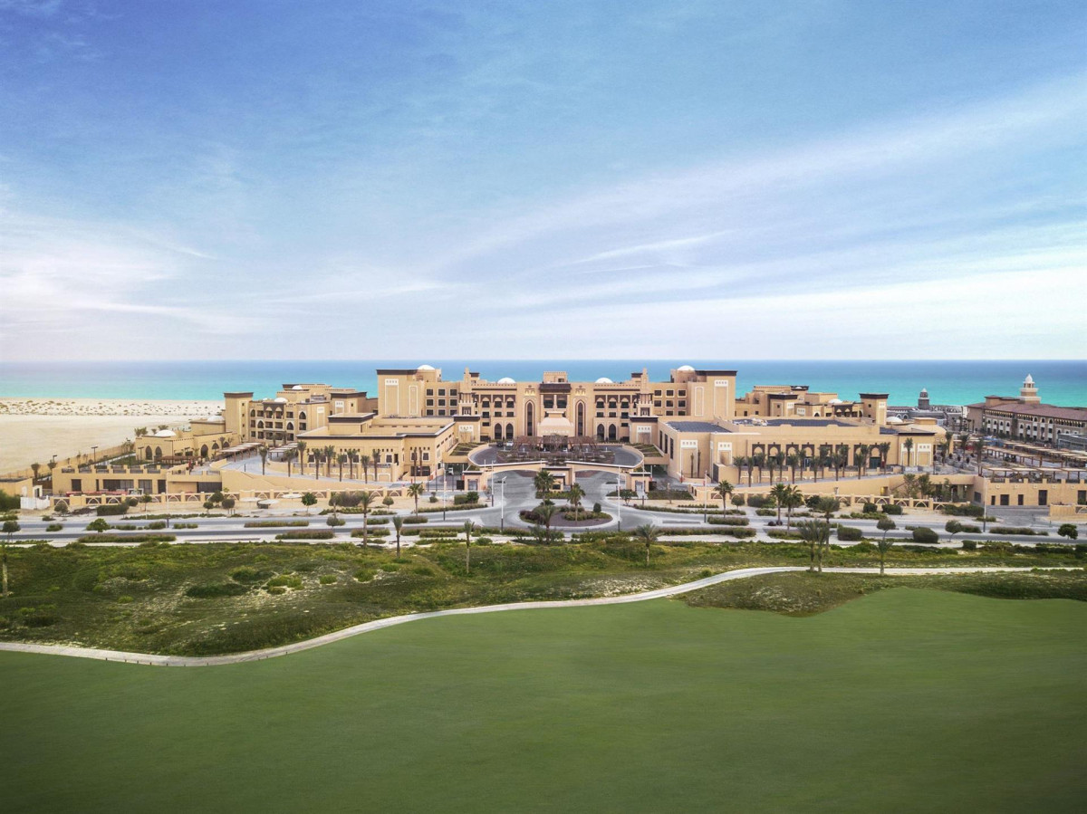 SAADIYAT ROTANA RESORT & VILLAS фото 2