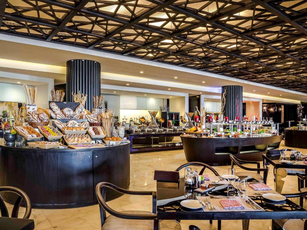 SOFITEL ABU DHABI CORNICHE фото 4