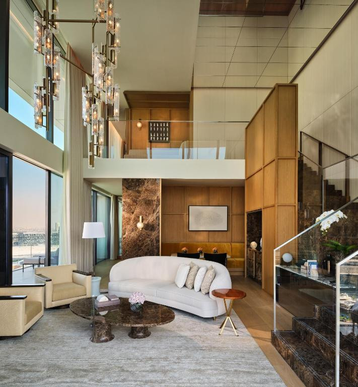 THE LANA DORCHESTER COLLECTION фото 6