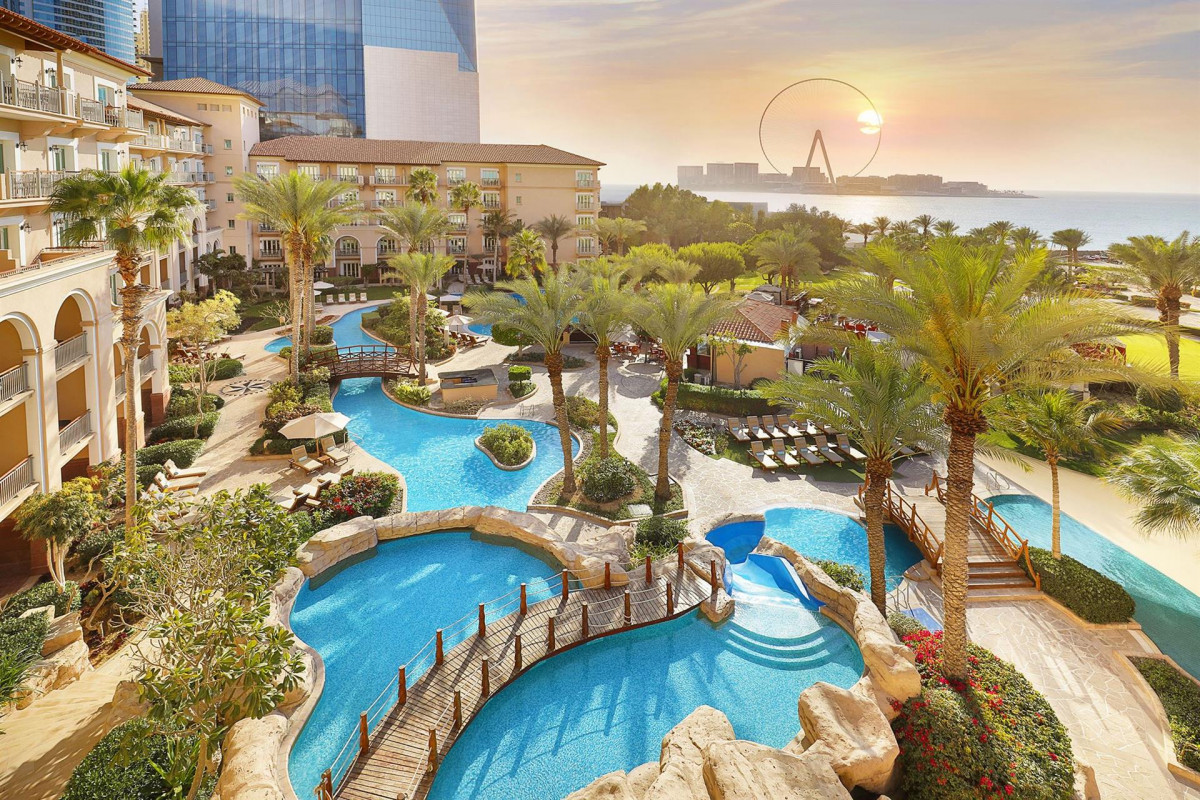 THE RITZ CARLTON DUBAI